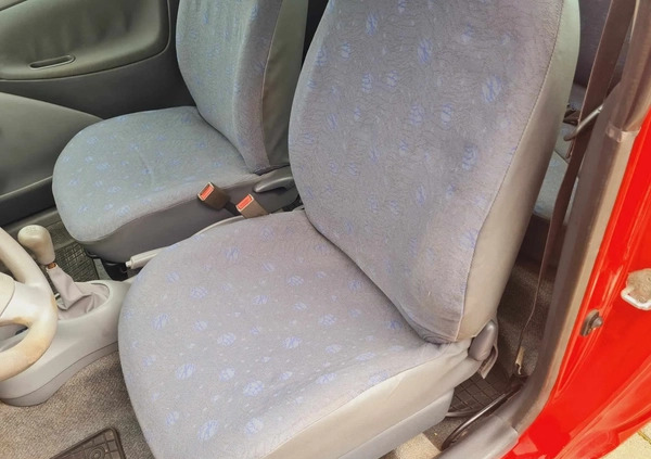 Toyota Yaris cena 5700 przebieg: 196000, rok produkcji 2003 z Brodnica małe 67
